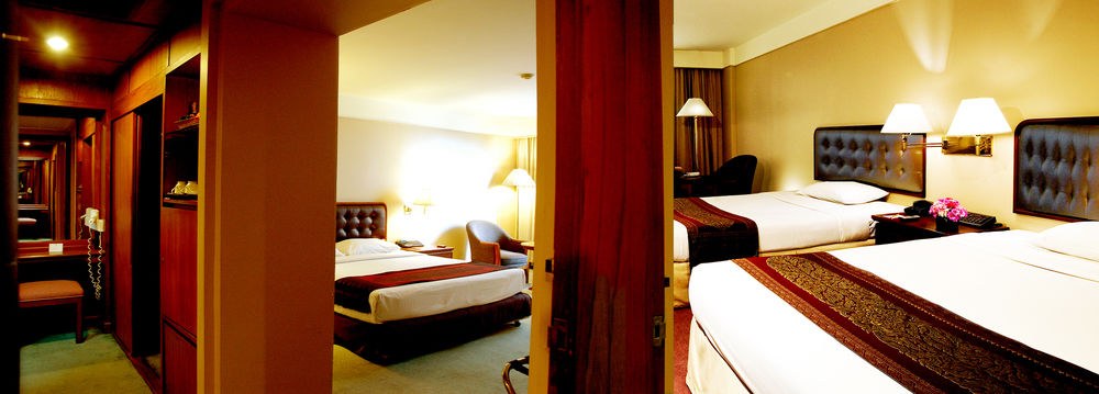 THE TWIN TOWERS HOTEL