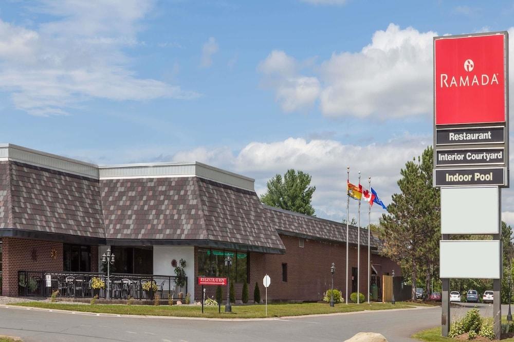 RAMADA FREDERICTON photo 4