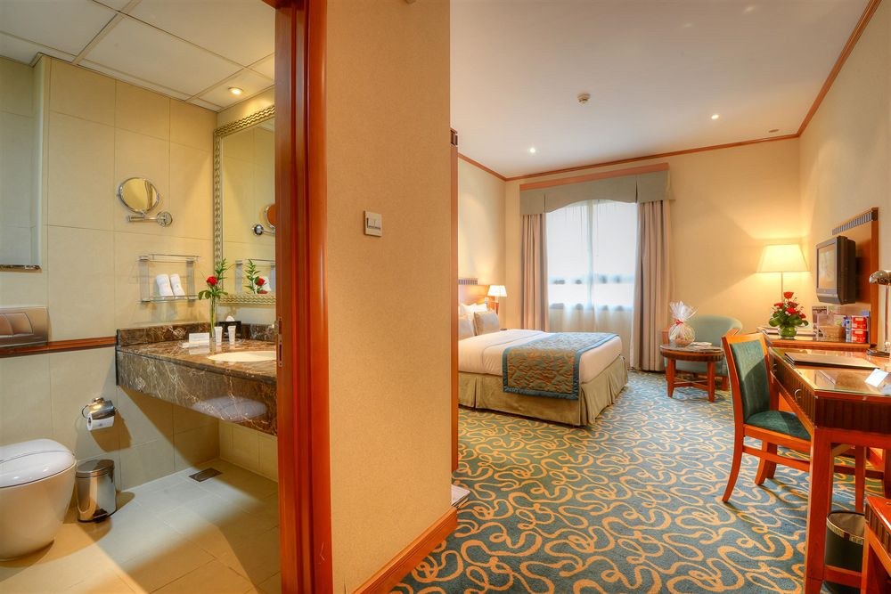 GOLDEN TULIP AL BARSHA photo 1