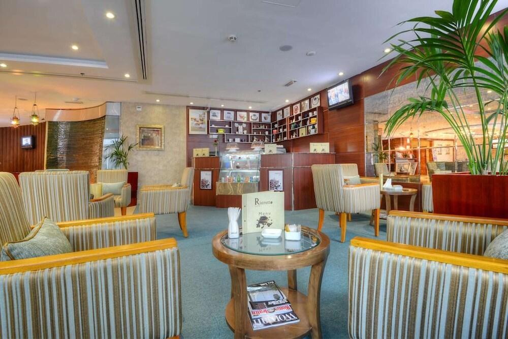GOLDEN TULIP AL BARSHA photo 3