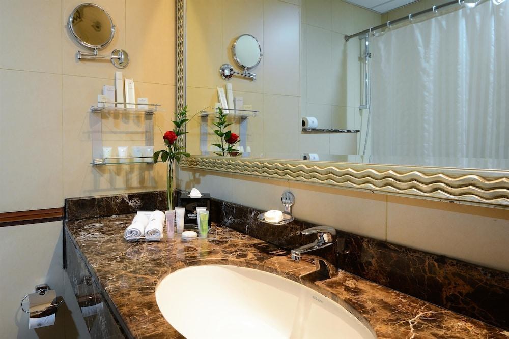 GOLDEN TULIP AL BARSHA photo 4