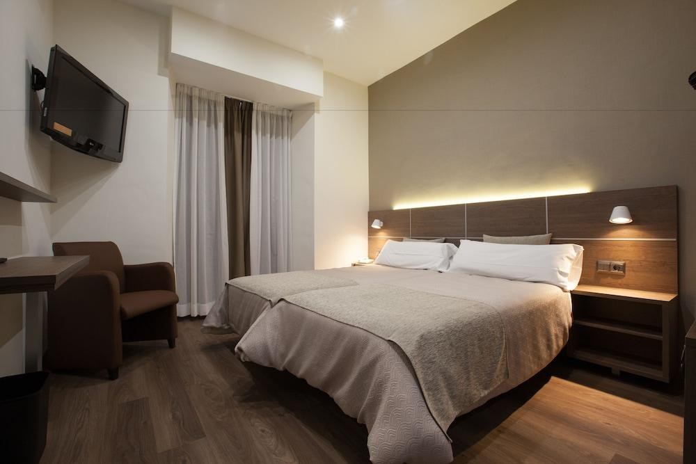 Hotel Don Paco photo 2