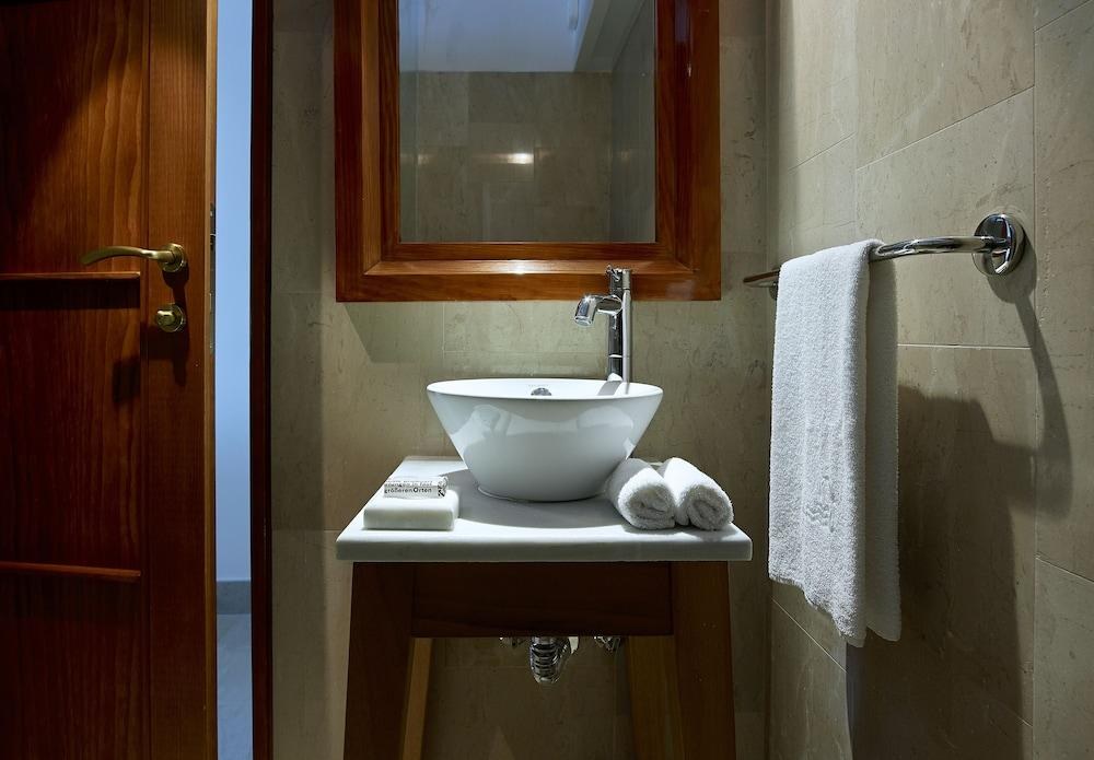 St. Nicolas Bay Resort Hotel & Villas photo 2