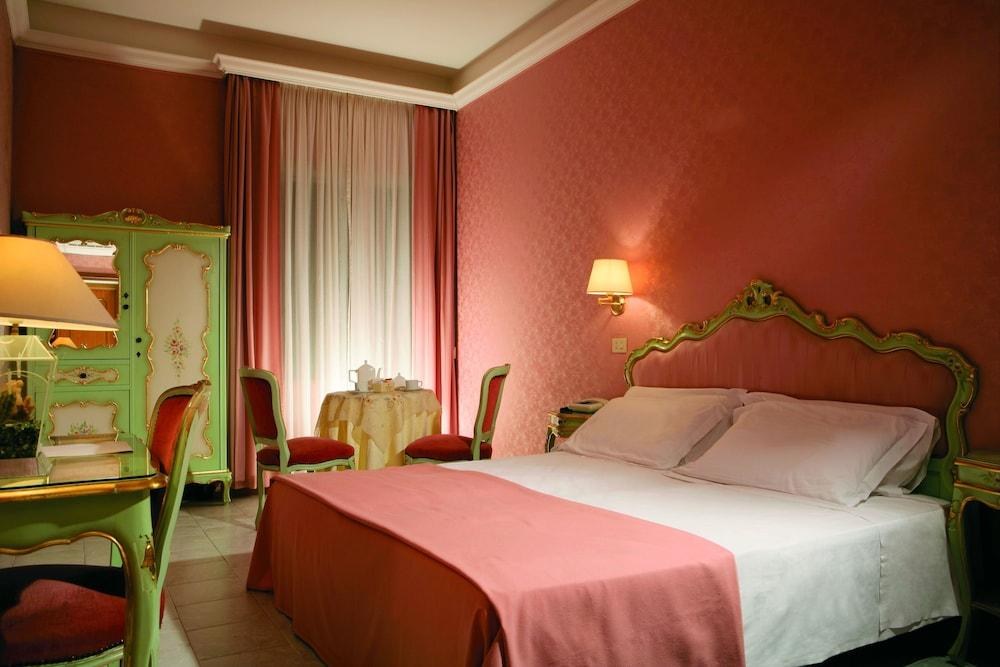 HOTEL ROMULUS photo 2
