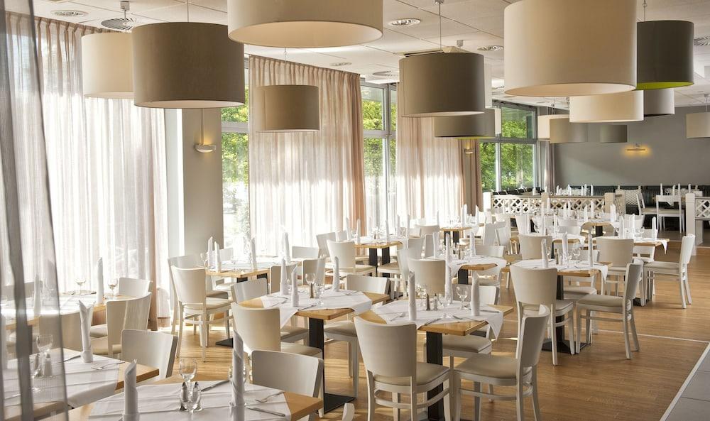 CITY HOTEL BERLIN EAST photo 3