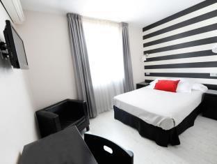 HOSTAL DOMUS