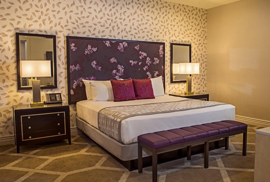 THE ORLEANS HOTEL & CASINO