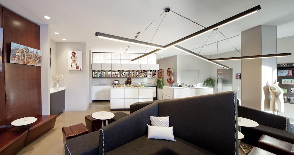 NU HOTEL photo 2