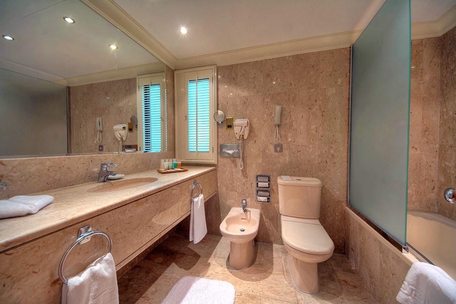 DUBAI MARINE BEACH RESORT AND SPA photo 3