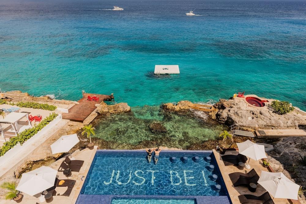 B COZUMEL photo 4