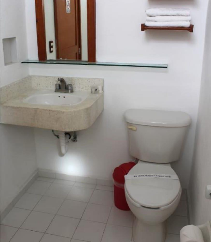 HOTEL SOBERANIS photo 3