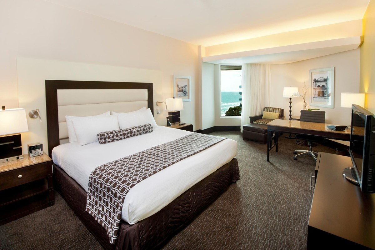 CROWNE PLAZA SANTO DOMINGO photo 2
