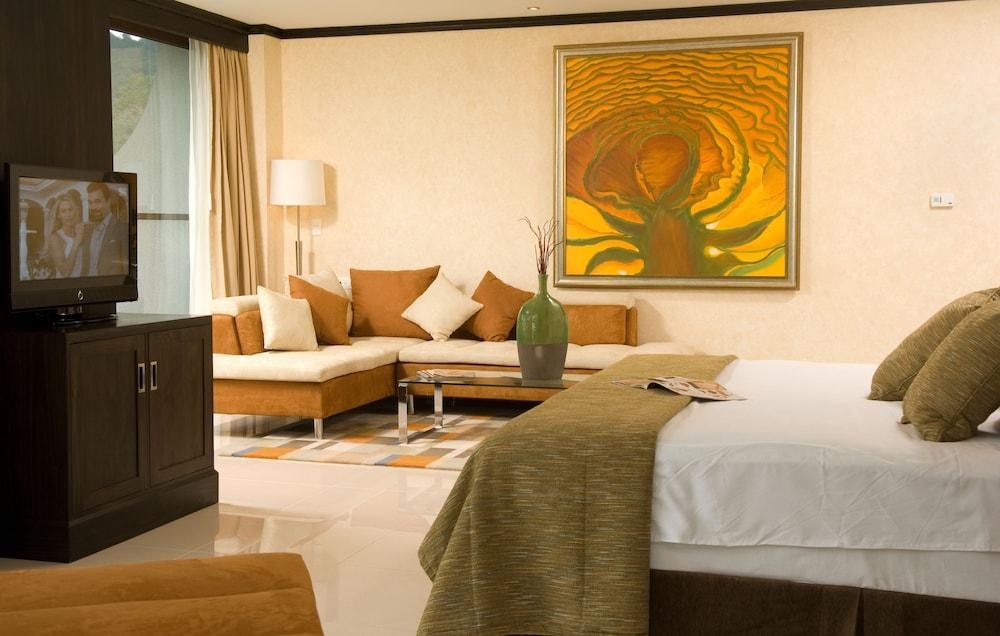 THE ROYAL CORIN THERMAL WATER SPA & RESORT photo 2