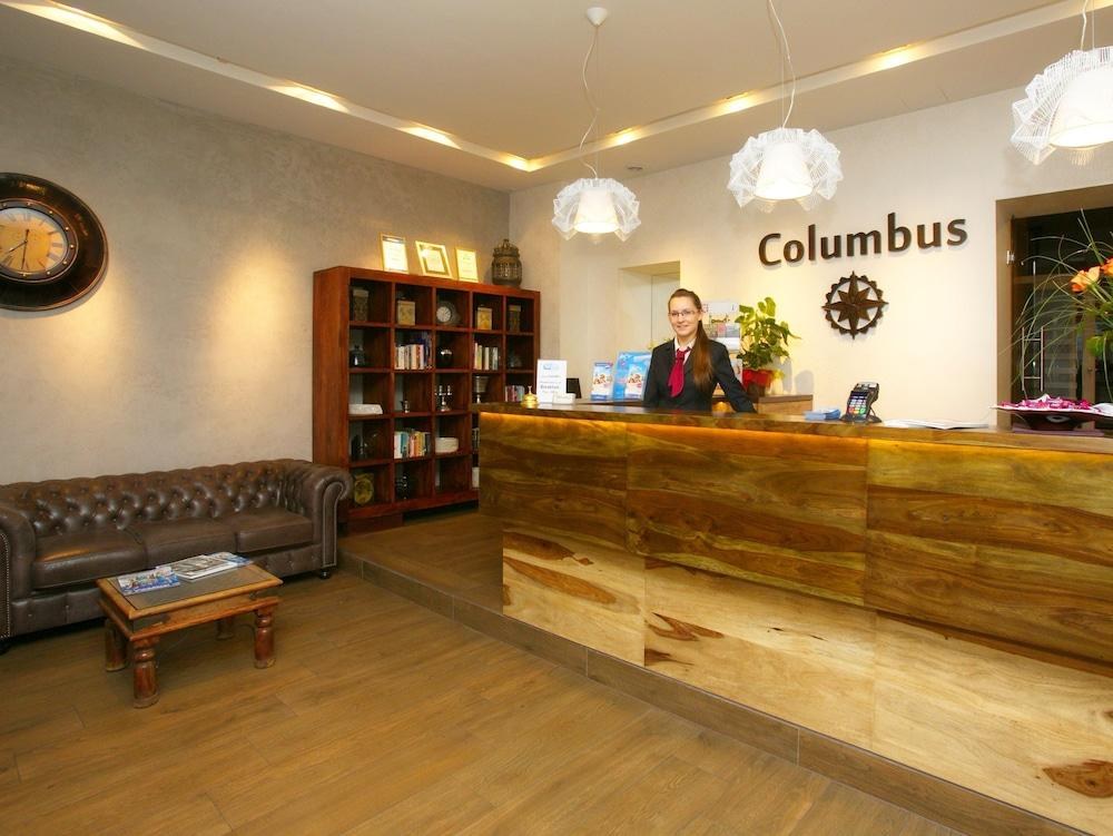 COLUMBUS photo 4