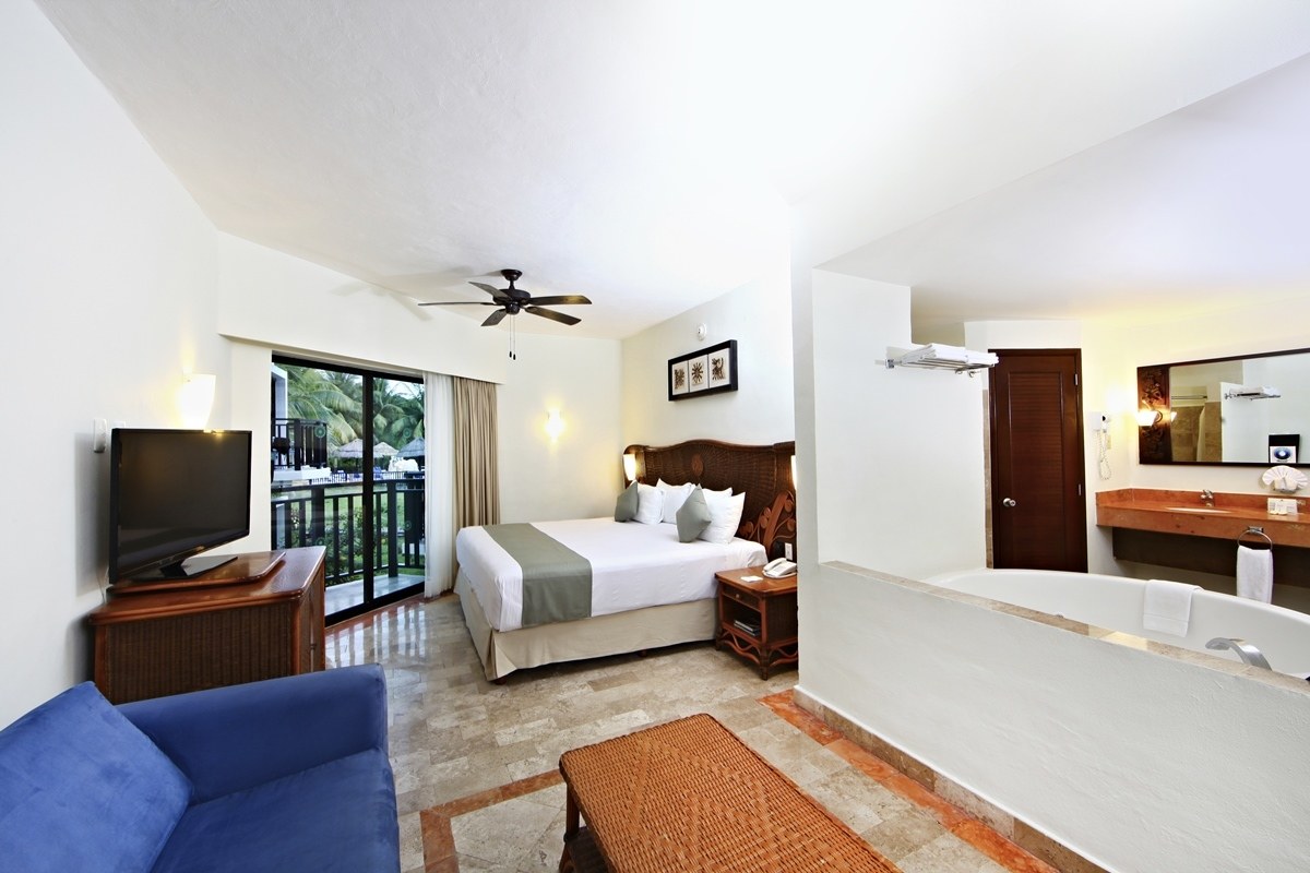 SANDOS CARACOL NATURE RESORT & WATERPARK photo 3