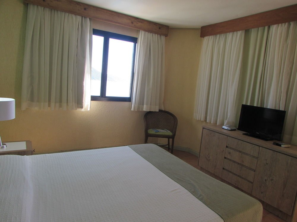 INGLESES PRAIA HOTEL