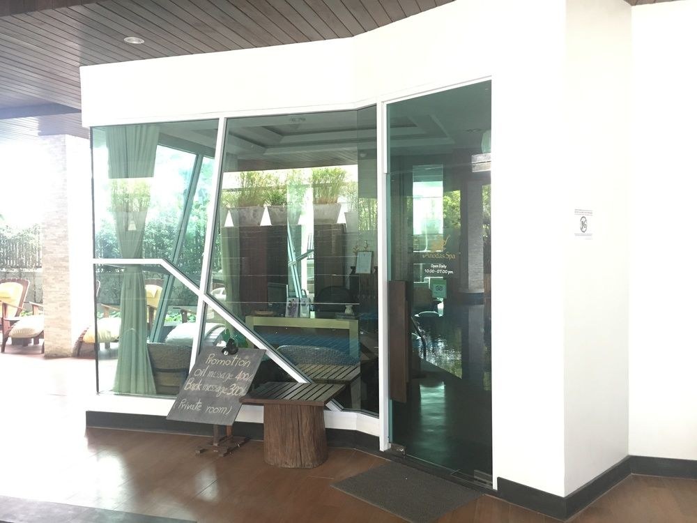 NORA CHAWENG HOTEL