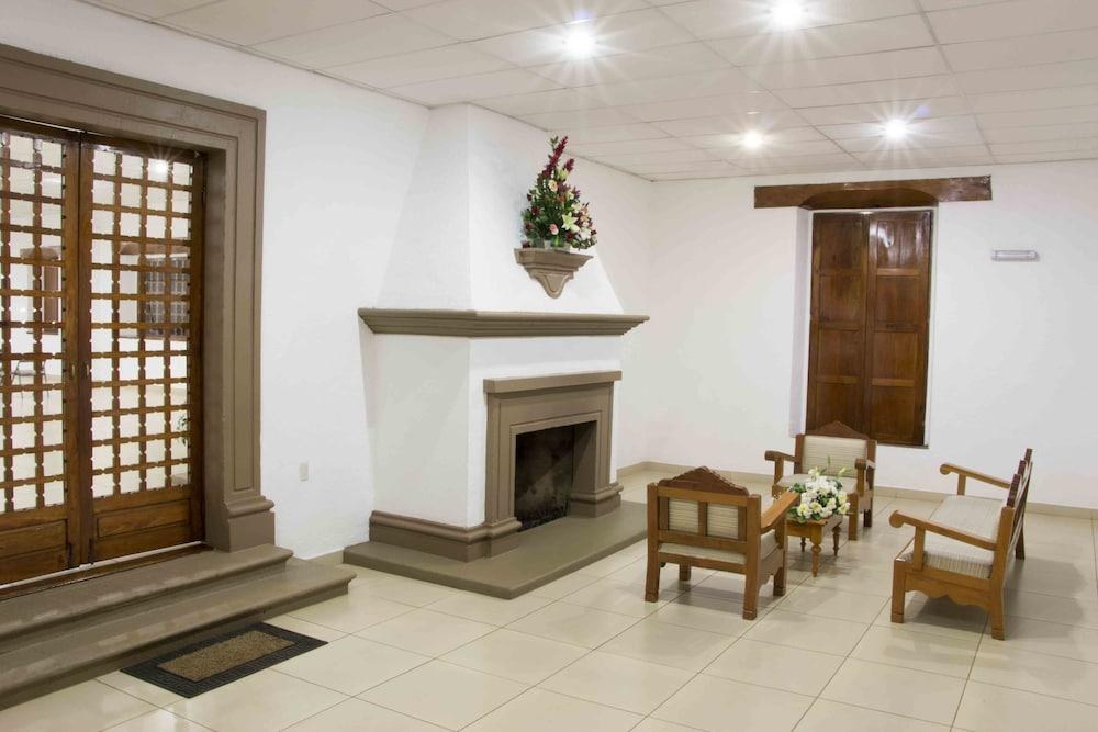 Best Western Plus Posada de Don Vasco photo 2