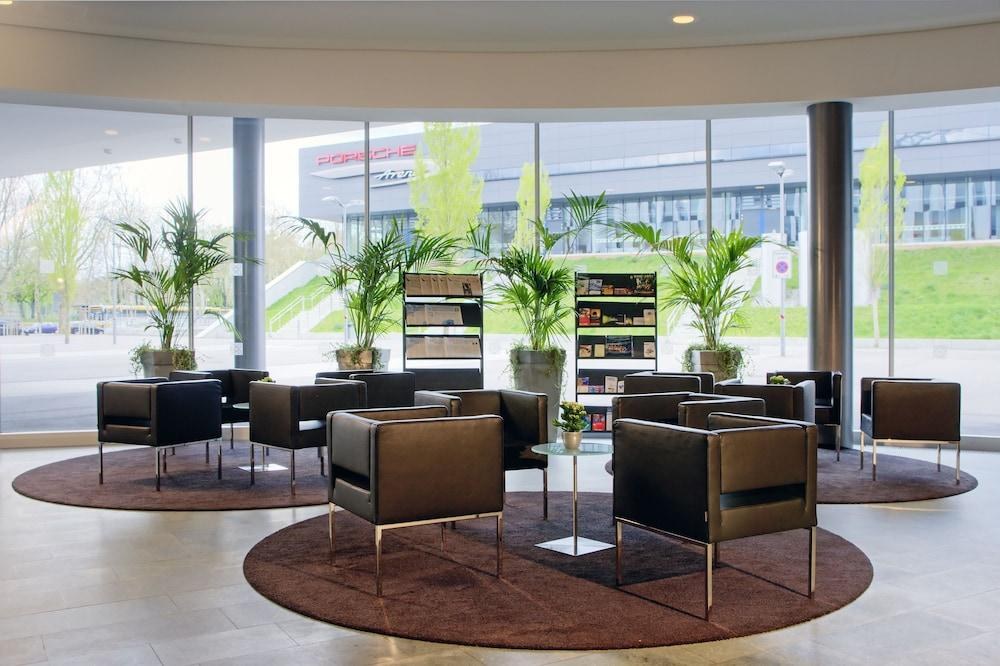 Hilton Garden Inn Stuttgart Neckarpark photo 3