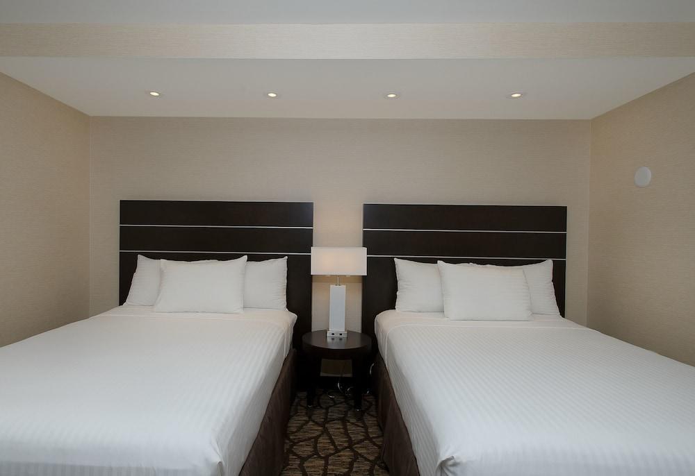 Embassy Suites by Hilton Niagara Falls Fallsview photo 3