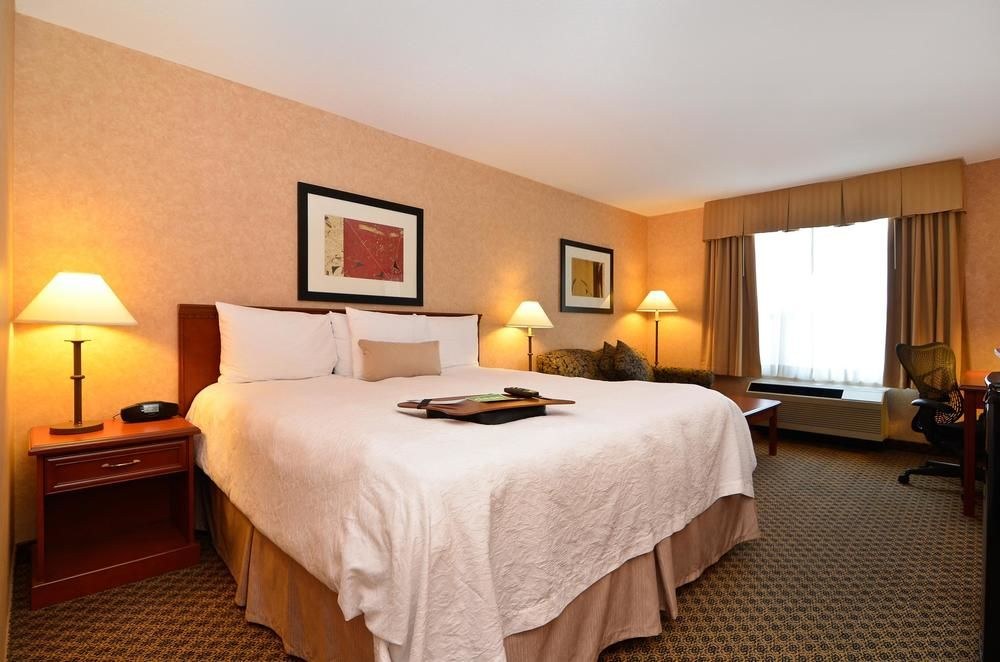 Hampton Inn & Suites by Hilton Langley-Surrey photo 1