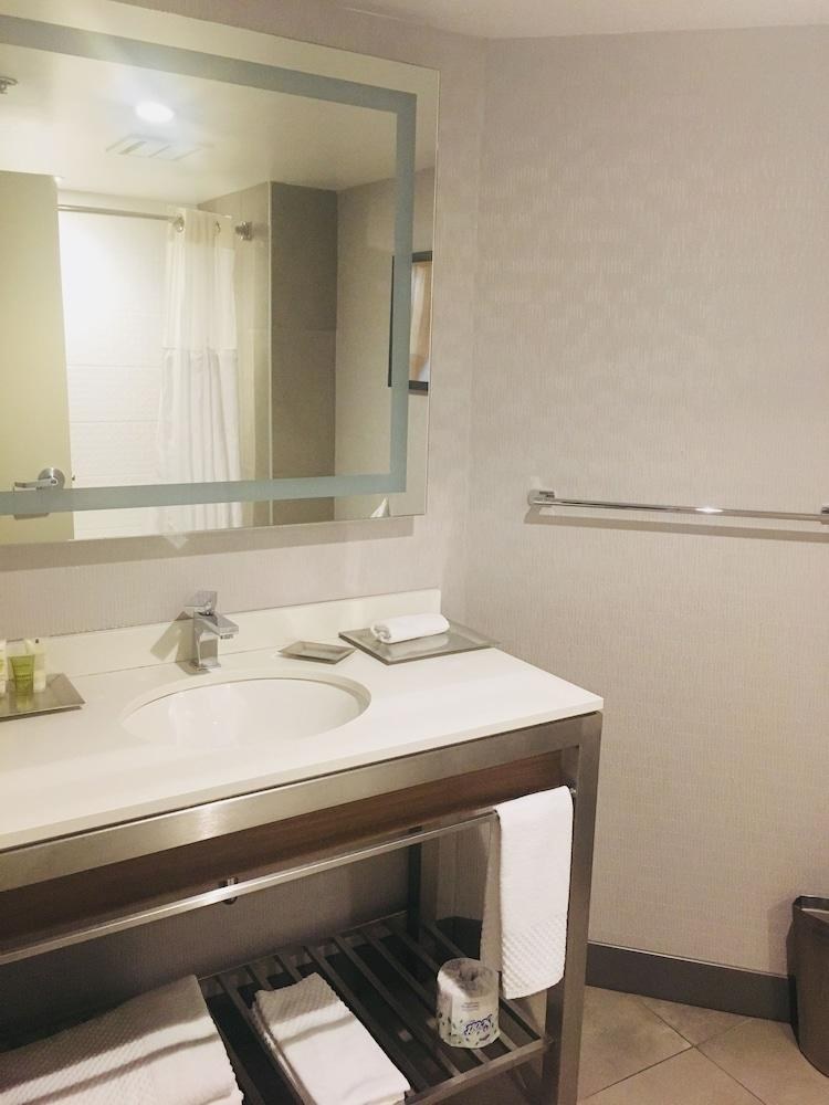 Hilton Montreal/Laval photo 3