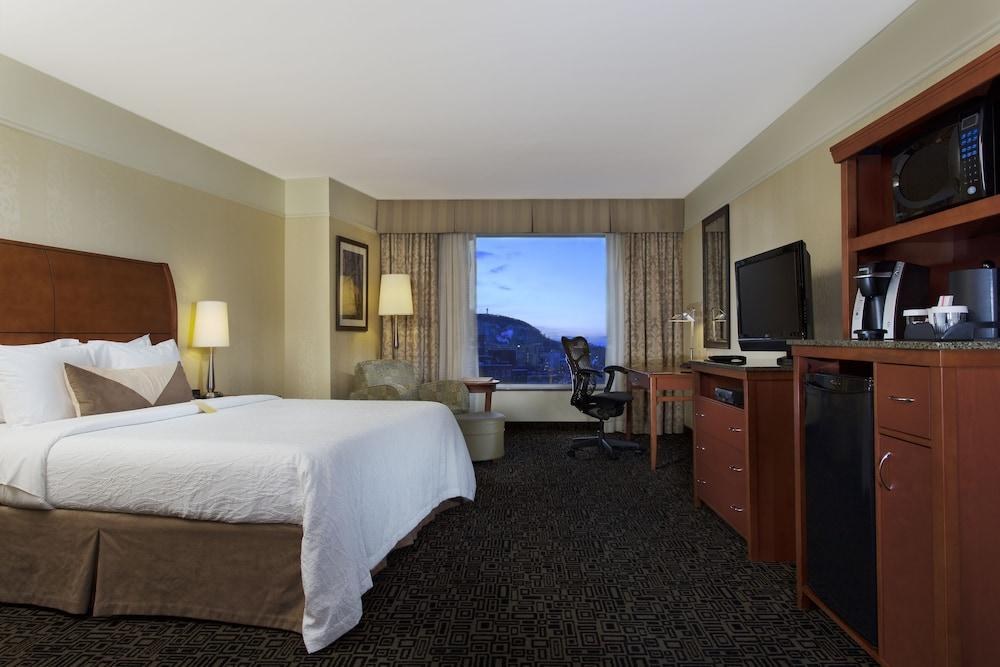 Hilton Garden Inn Montreal Centre-Ville photo 3