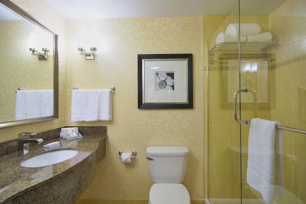 Hilton Garden Inn Montreal Centre-Ville photo 4