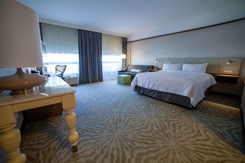 Hilton Garden Inn Montreal Airport photo 4