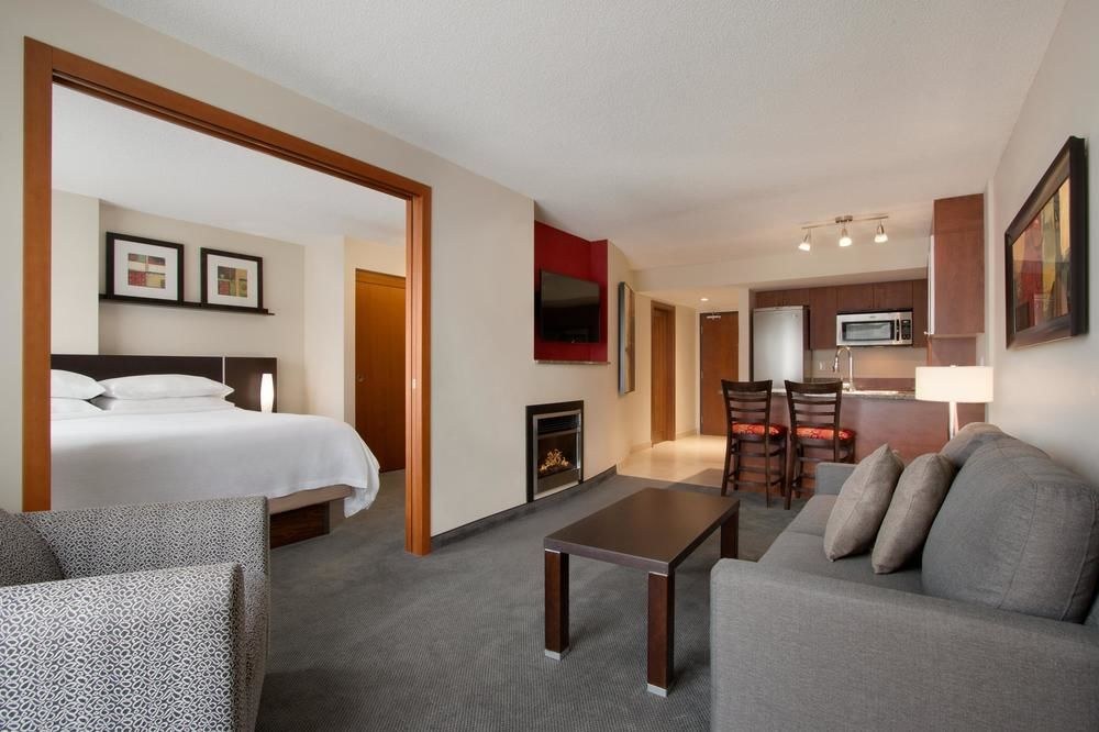 Embassy Suites by Hilton Montreal photo 1