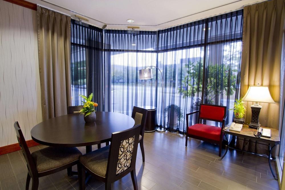 Hampton Inn by Hilton Vancouver-Airport/Richmond photo 4