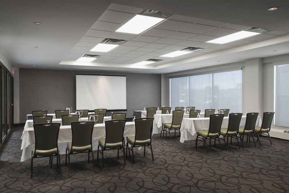 Hilton Winnipeg Airport Suites photo 1