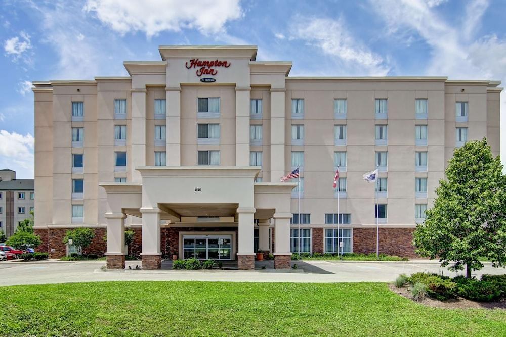 Hampton Inn by Hilton London photo 3
