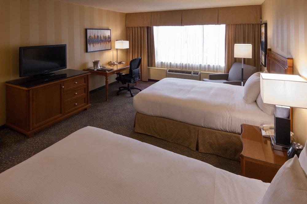 DoubleTree by Hilton London Ontario photo 2