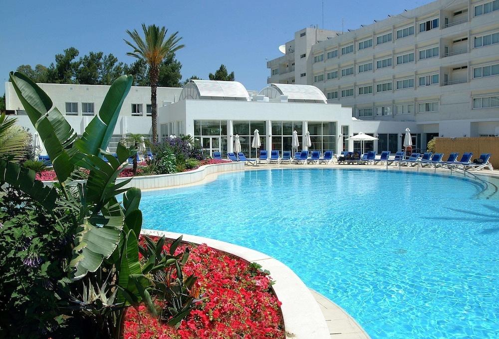 Hilton Nicosia photo 3