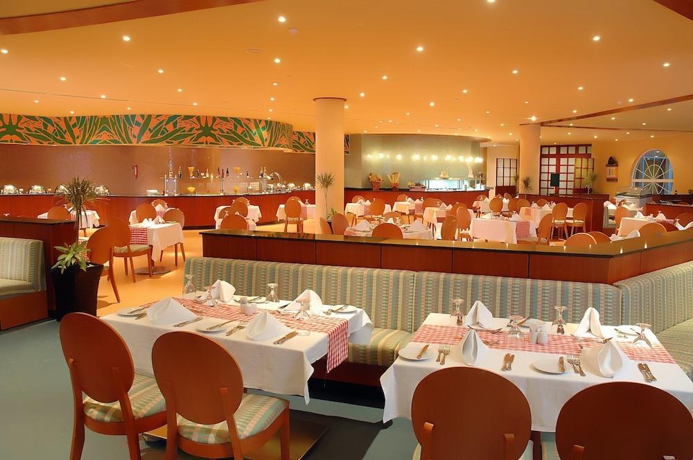 DoubleTree by Hilton Sharm El Sheikh - Sharks Bay Resort photo 2