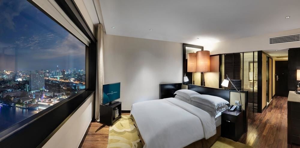 Millennium Hilton Bangkok photo 1