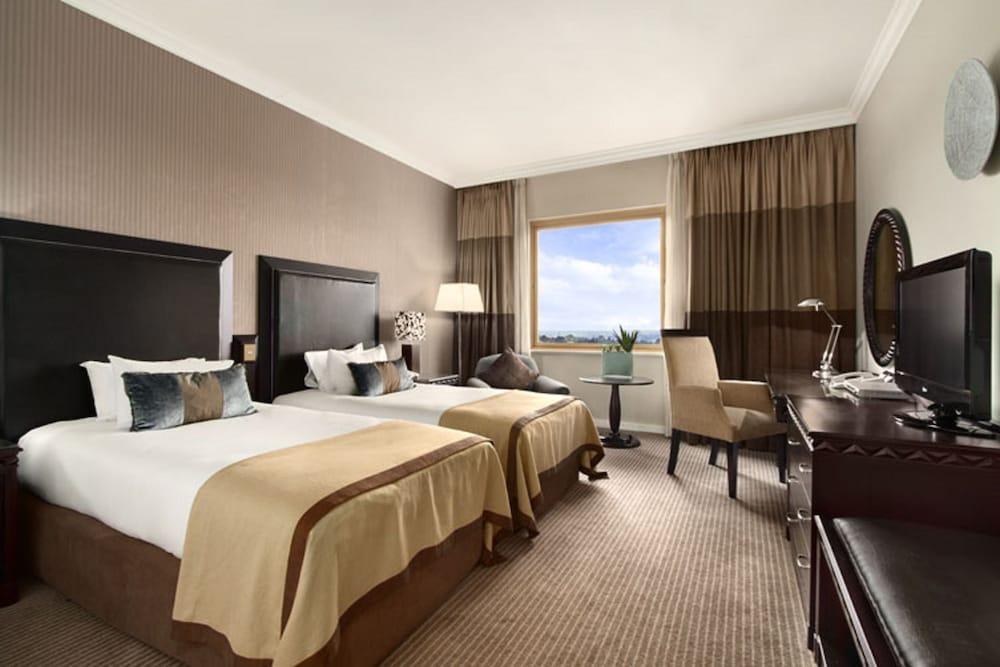 Hilton Sandton photo 3