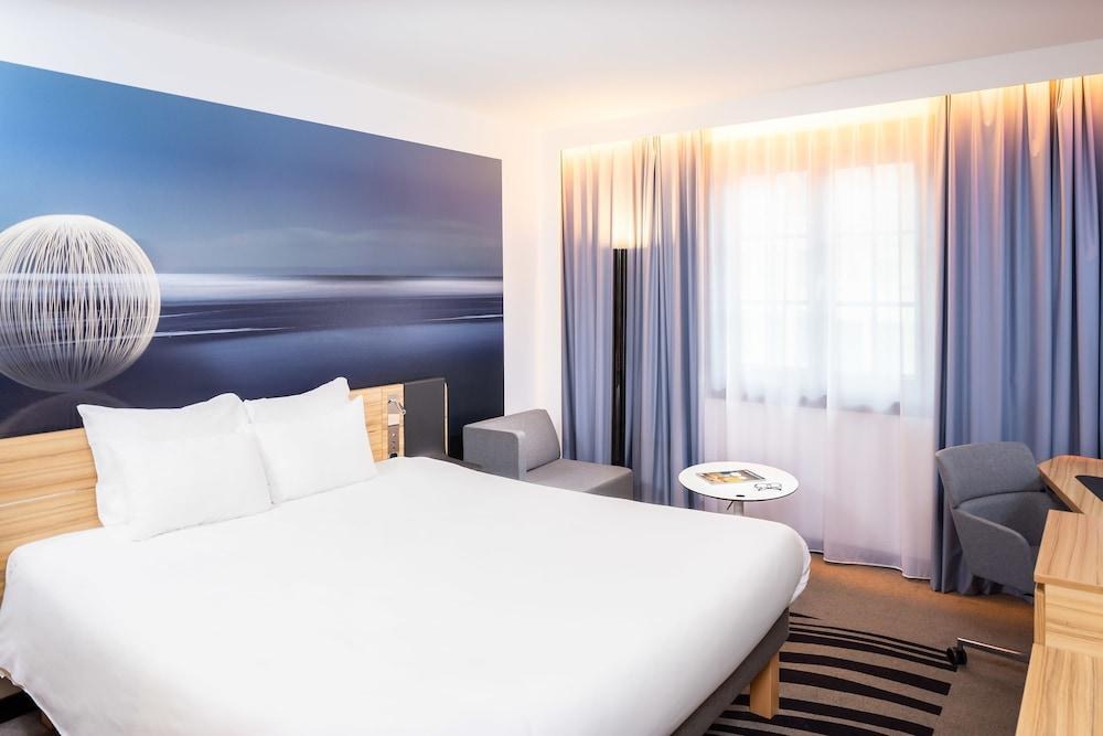 NOVOTEL BRUSSELS OFF GRAND'PLACE photo 2