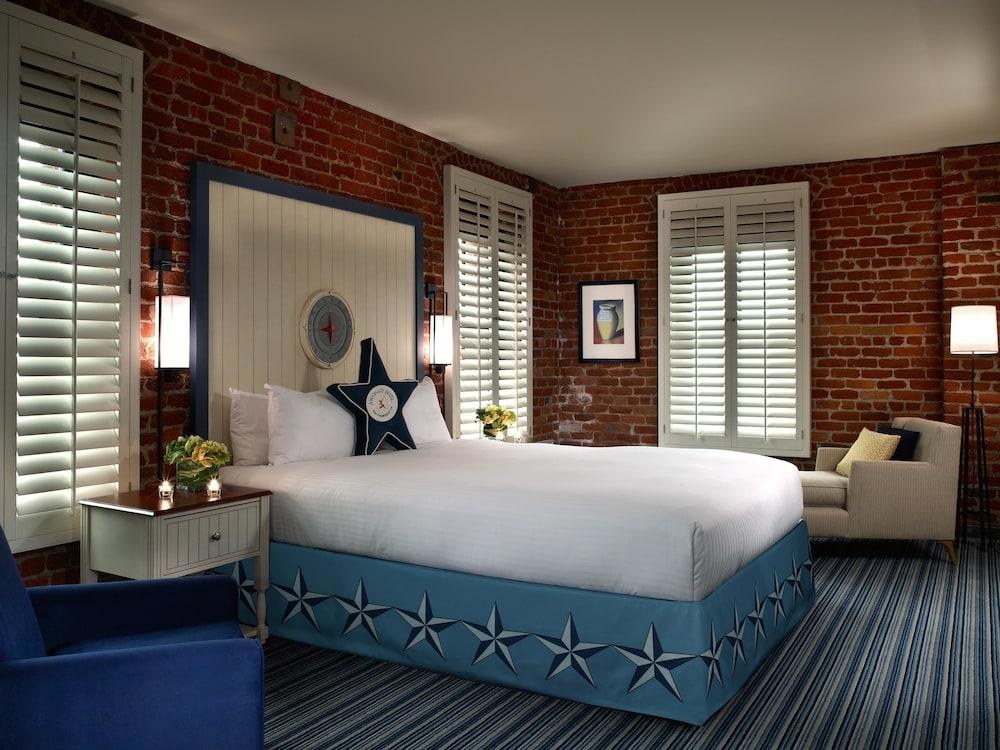 Argonaut Hotel photo 2