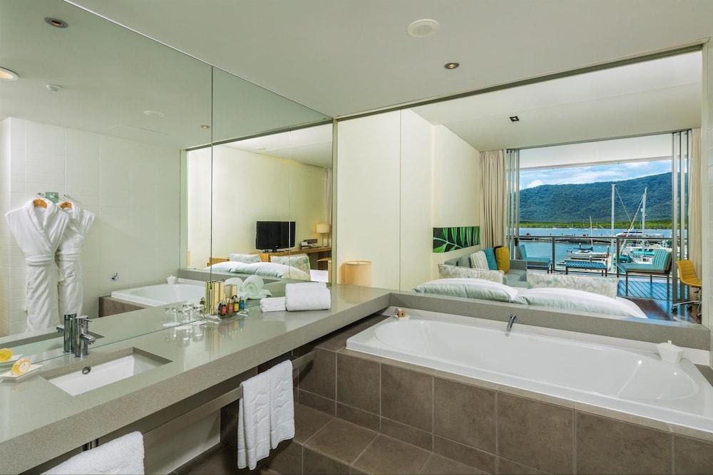 SHANGRI-LA THE MARINA, CAIRNS photo 3