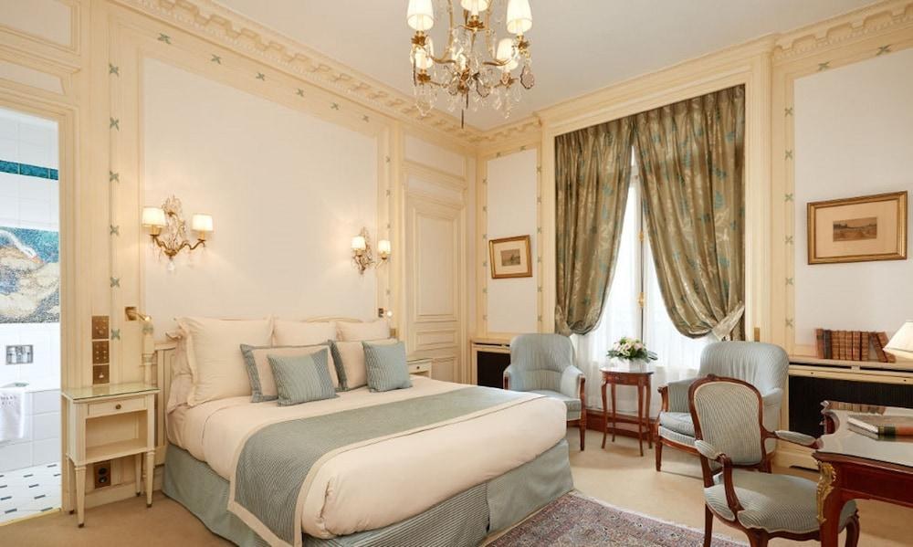 RAPHAEL HOTEL photo 4