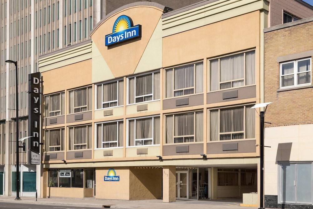 DAYS INN DOWNTOWN OTTAWA photo 2