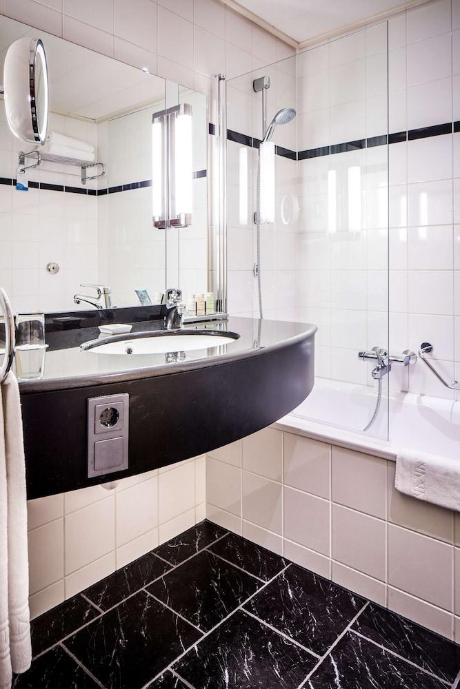 Radisson Blu Hotel Amsterdam Airport photo 2