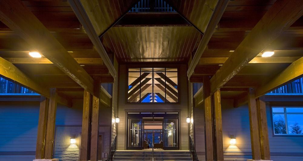 PALLISER LODGE RESORT