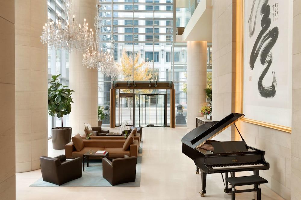 SHANGRI-LA VANCOUVER photo 3