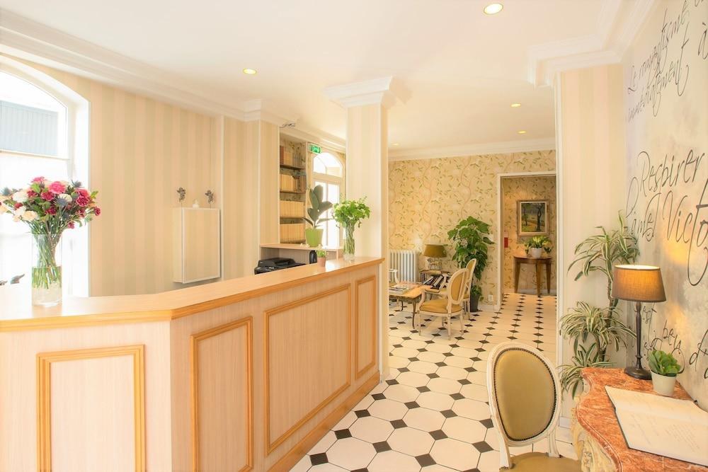 Hotel Romance Malesherbes by Patrick Hayat photo 4