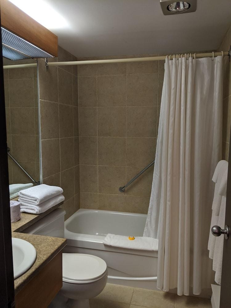 HOTEL CHERIBOURG photo 2