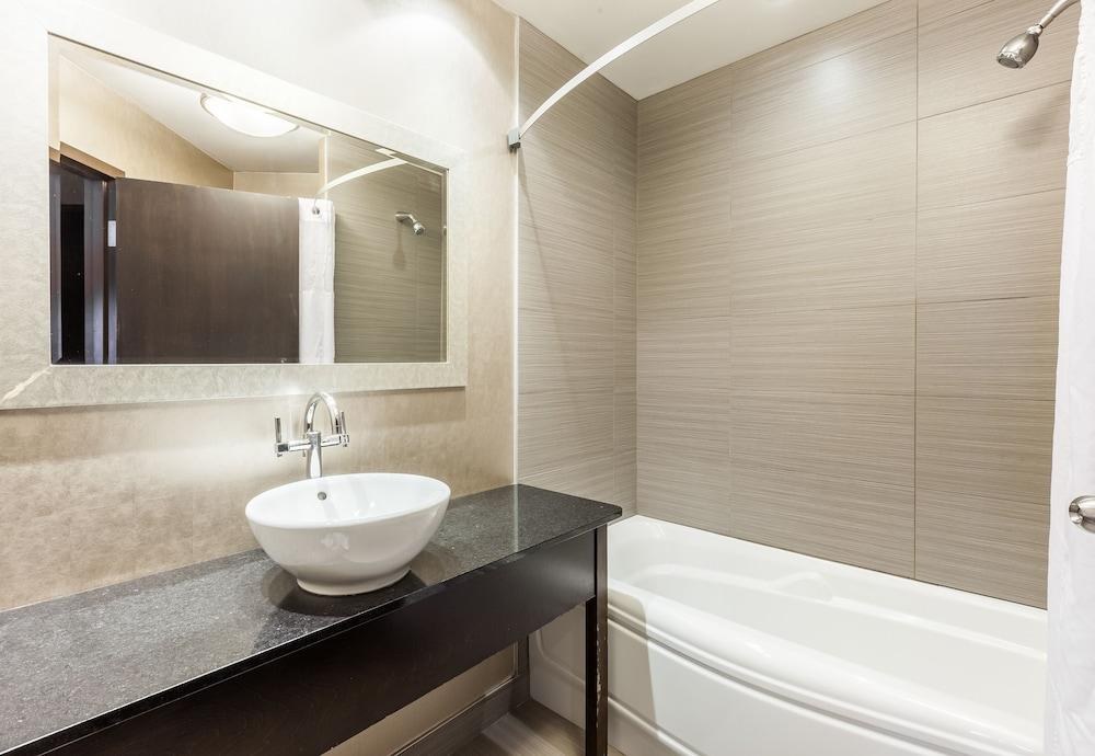 HOTEL AMBASSADEUR photo 3