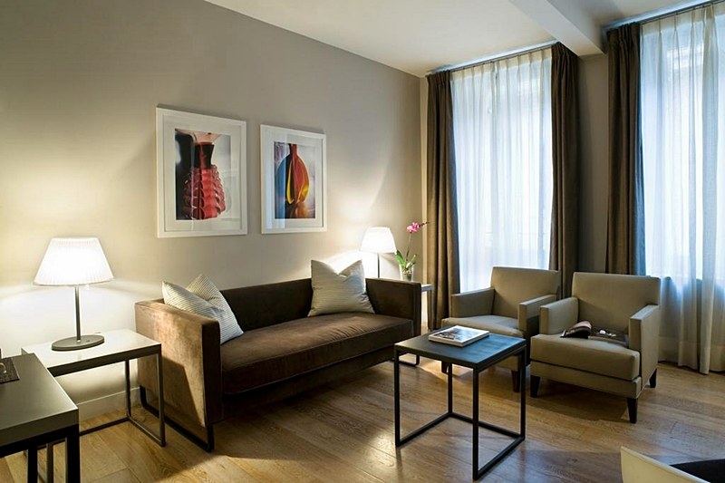 ESCALUS LUXURY SUITES photo 1